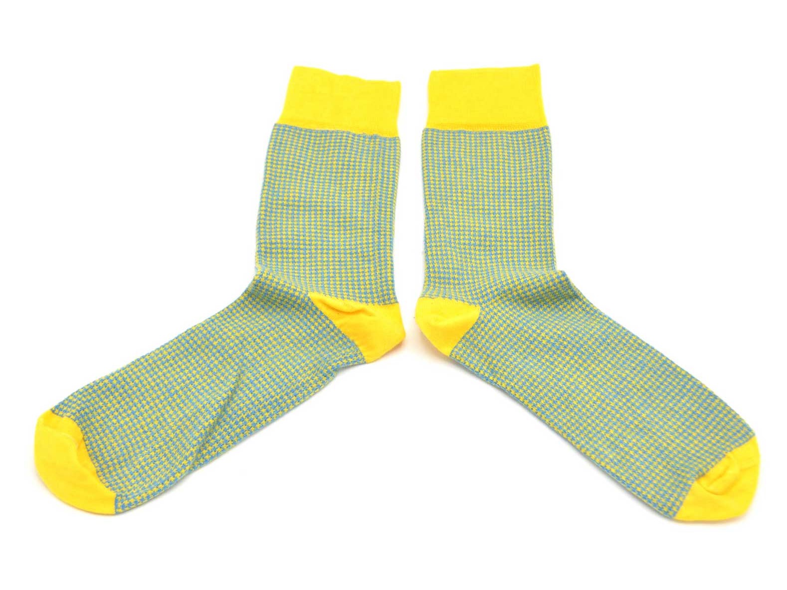 chaussettes-fantaisie-hommes-femmes-en-coton-rouges-à-motifs-chevrons-bleu-ciel-remaillées-à-la-main